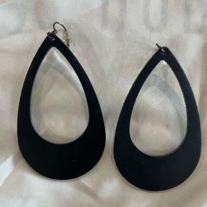 Nickel & Suede Black Teardrop cutout, Large